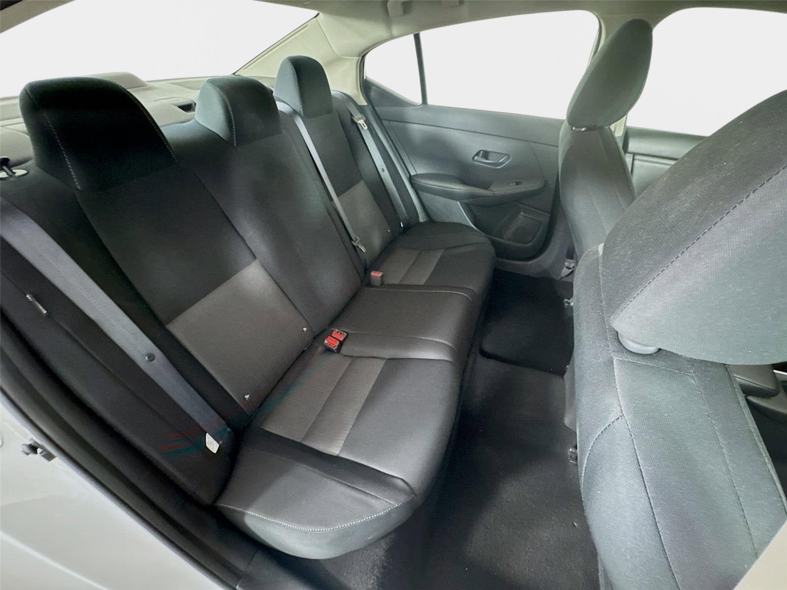 Used 2024 Nissan Sentra SV FWD image 24
