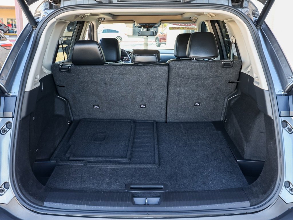 Used 2023 Nissan Rogue SV w/ SV Premium Package image 16