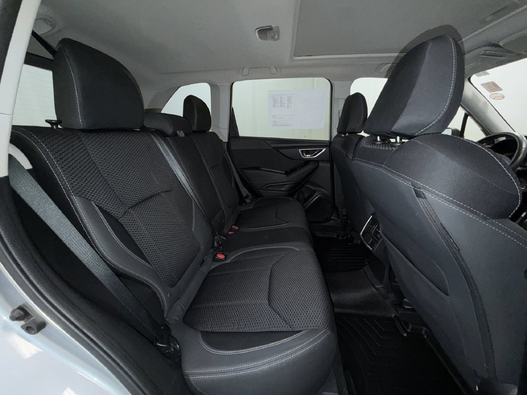 Used 2019 Subaru Forester Premium w/ All-Weather Package AWD/4WD image 17