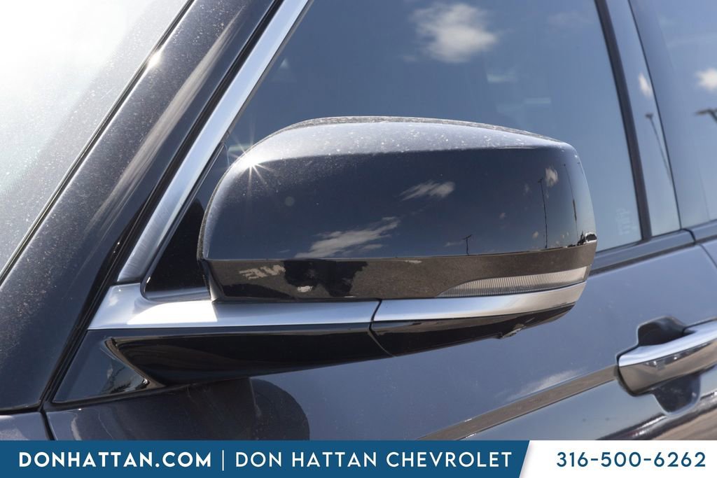 Used 2022 Jeep Grand Cherokee Summit AWD/4WD image 30