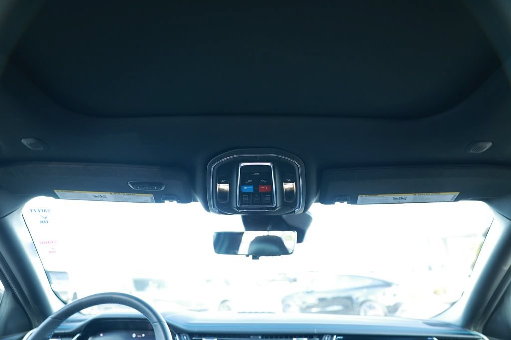 Used 2022 Jeep Grand Cherokee Trailhawk w/ Advanced Protech Group II AWD/4WD image 32