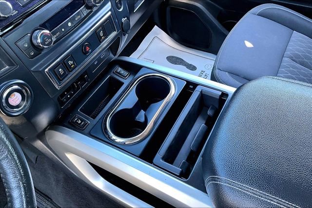 Used 2024 Nissan Titan SV w/ SV Convenience Package image 11
