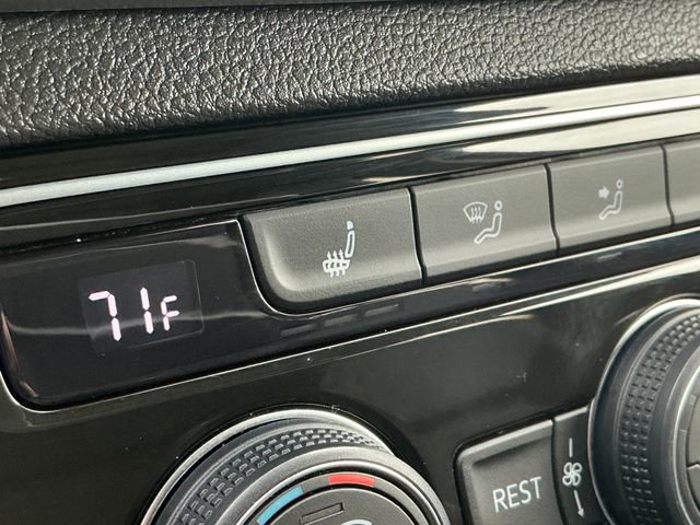 Used 2021 Volkswagen Atlas SEL image 17