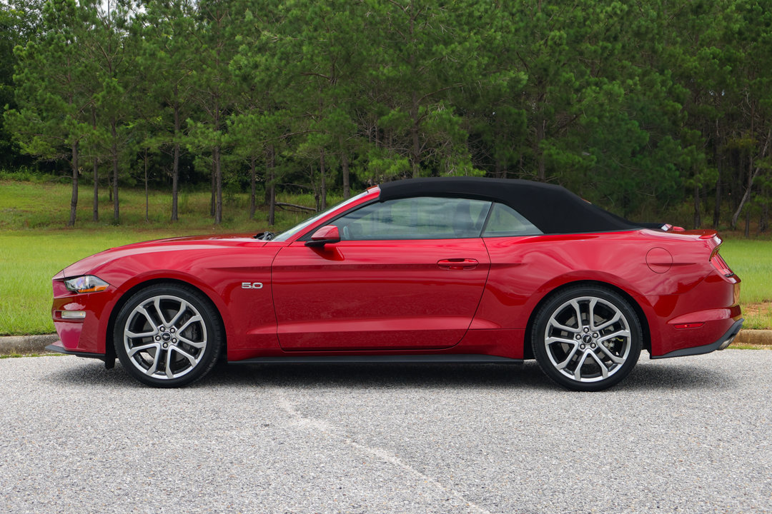 Used 2021 Ford Mustang GT Premium RWD image 8