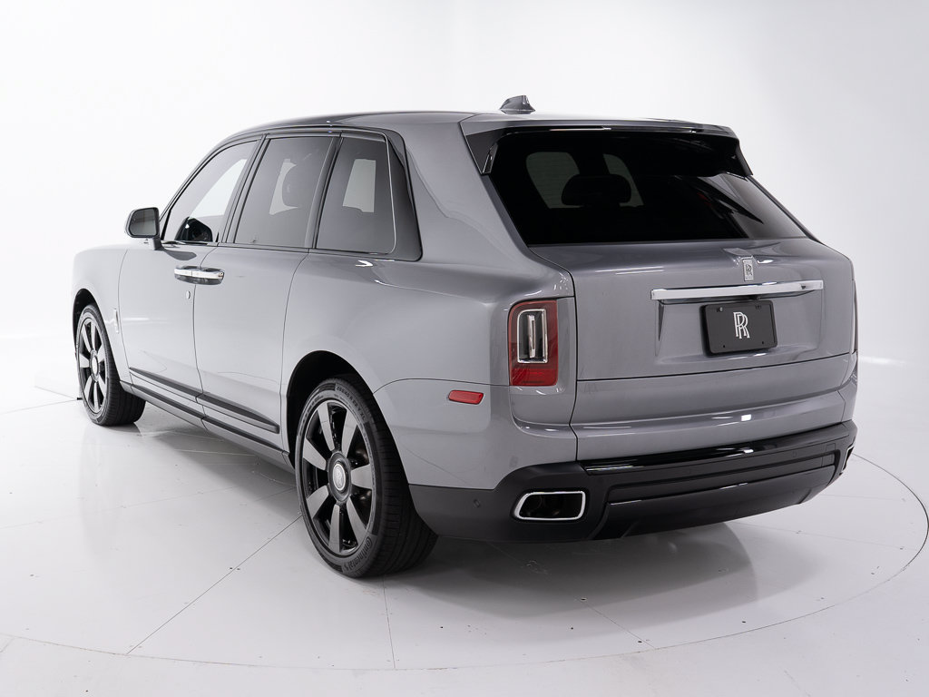 Certified 2023 Rolls-Royce Cullinan w/ Dark Exterior Package AWD/4WD image 3