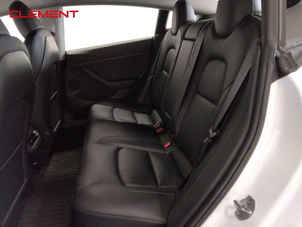 Used 2023 Tesla Model 3 Standard Range image 28