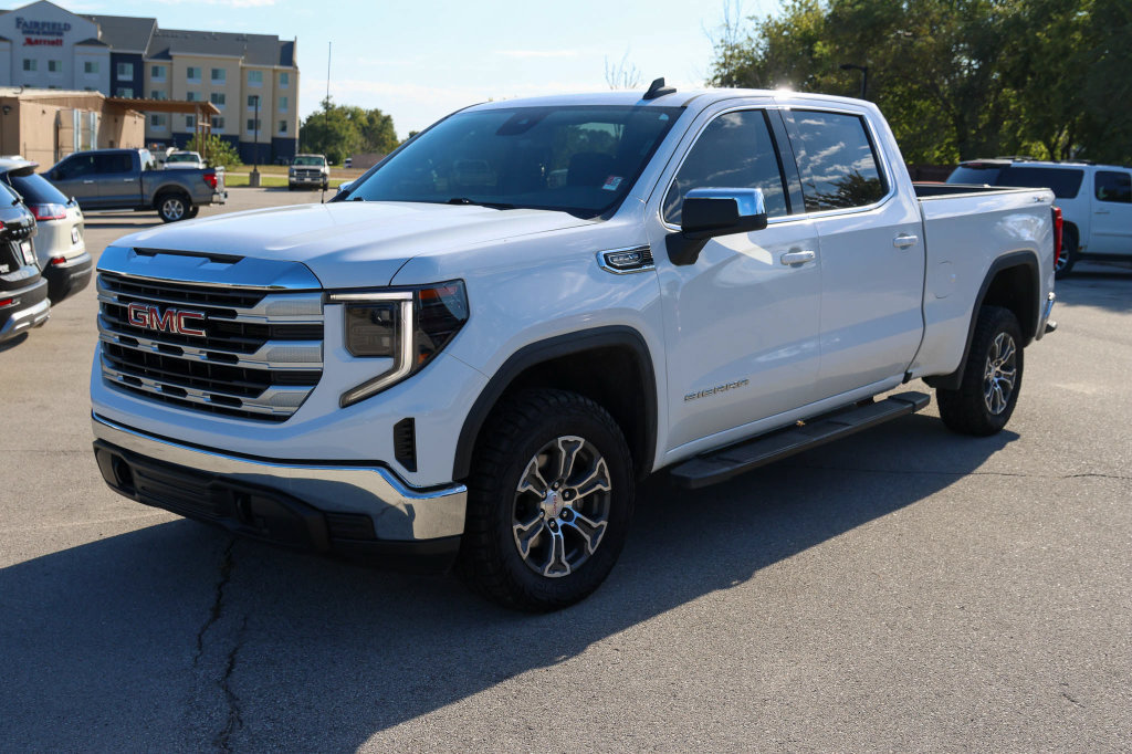 Used 2023 GMC Sierra 1500 SLE w/ X31 Off-Road Package AWD/4WD image 6