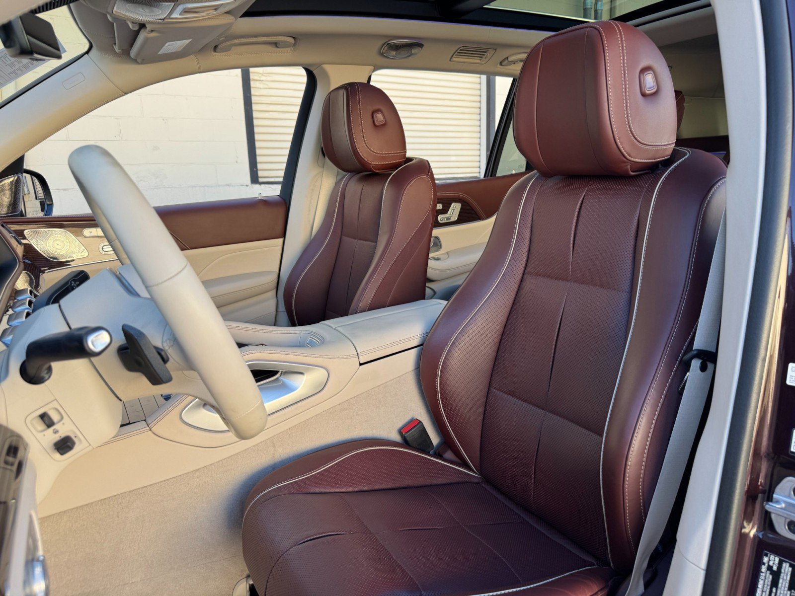 Used 2023 Mercedes-Benz Maybach GLS 600 4MATIC image 52
