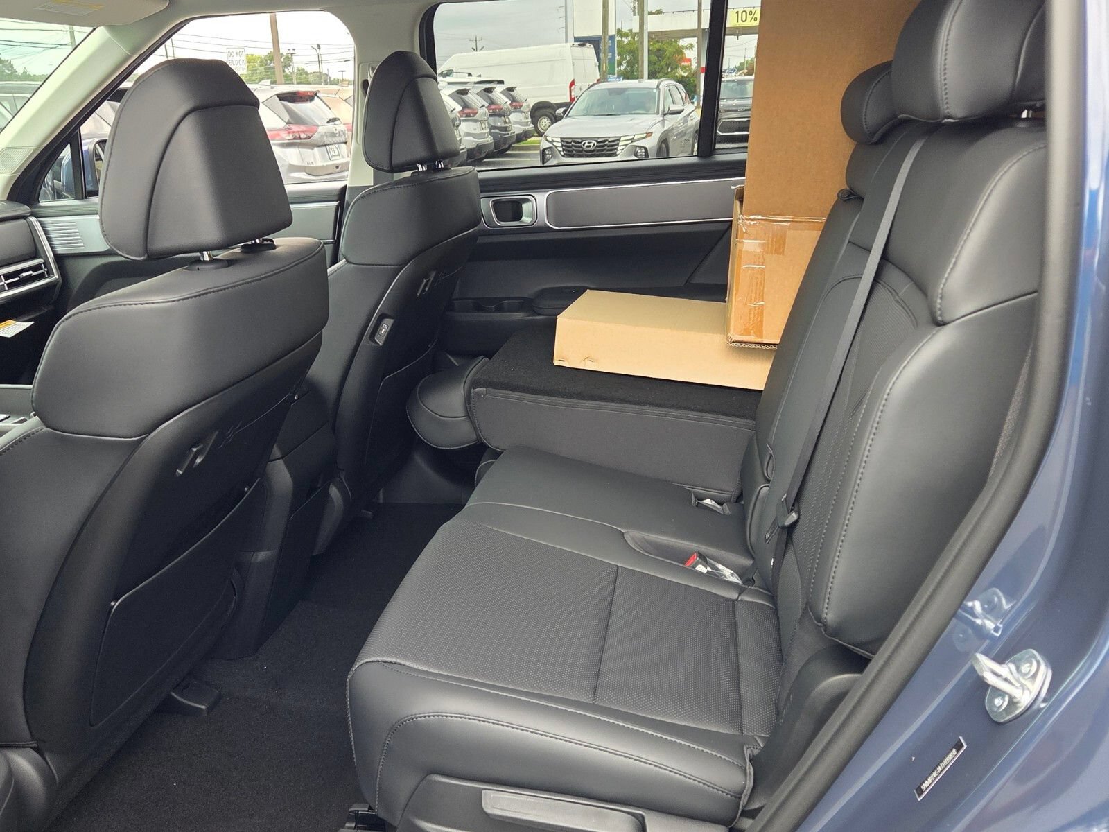 New 2026 Hyundai Santa Fe SEL FWD image 6