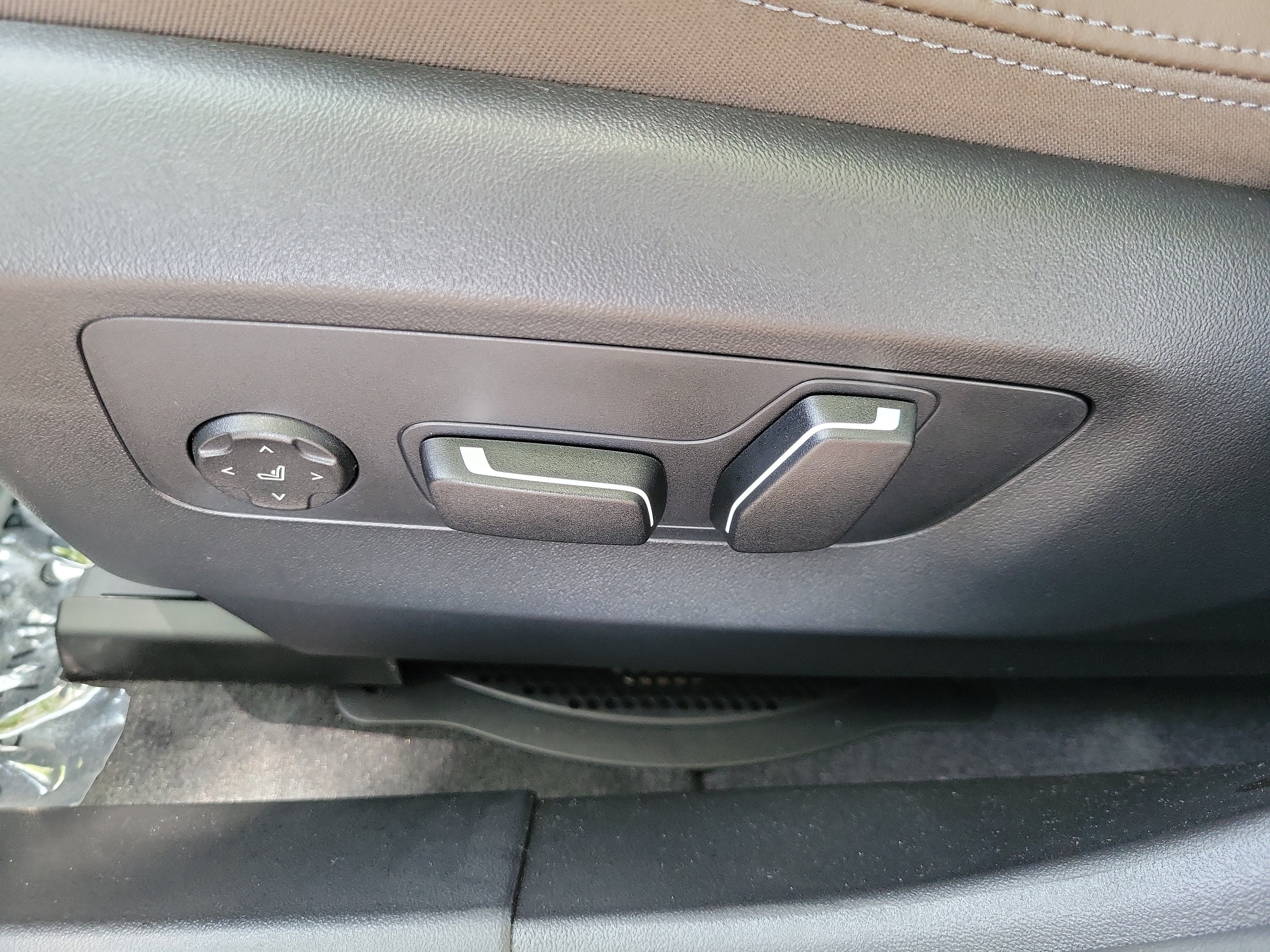 New 2027 BMW 530i w/ Premium Package RWD image 18