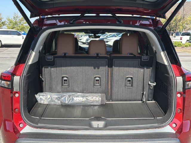 New 2026 Nissan Pathfinder Platinum AWD/4WD image 21