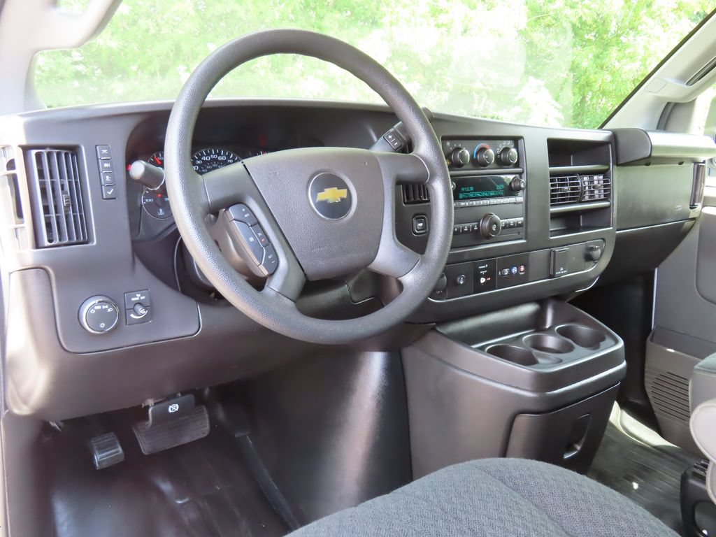 Used 2025 Chevrolet Express 2500 w/ Driver Convenience Package RWD image 22