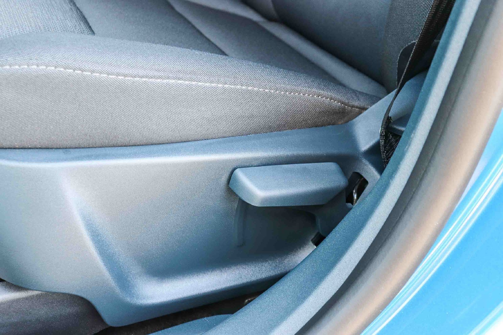 Certified 2025 Ford Maverick XL FWD image 23
