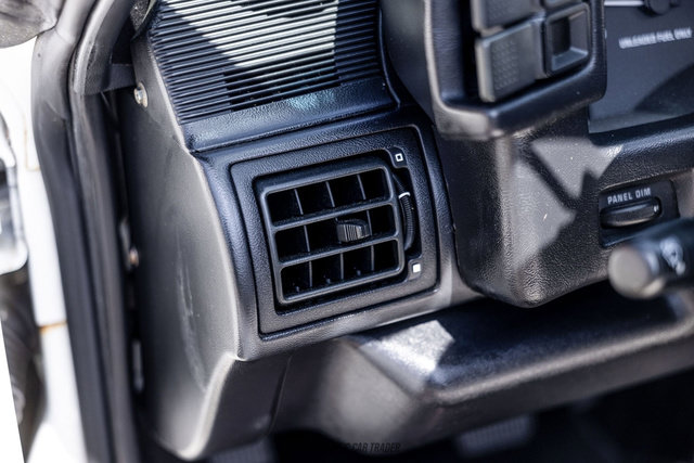 Used 1993 Ford Mustang LX RWD image 64