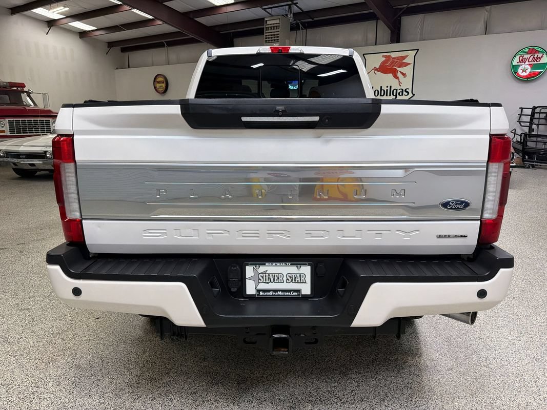 Used 2017 Ford F250 Platinum w/ Platinum Ultimate Package AWD/4WD image 6
