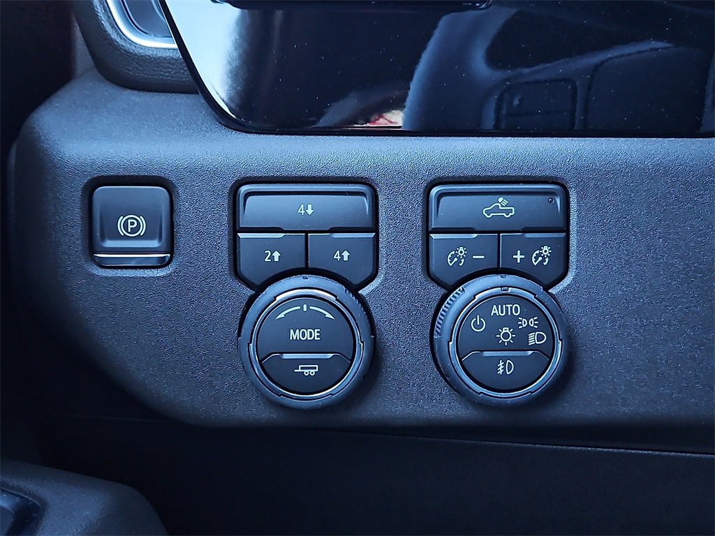 Used 2026 Chevrolet Silverado 2500 LT image 25