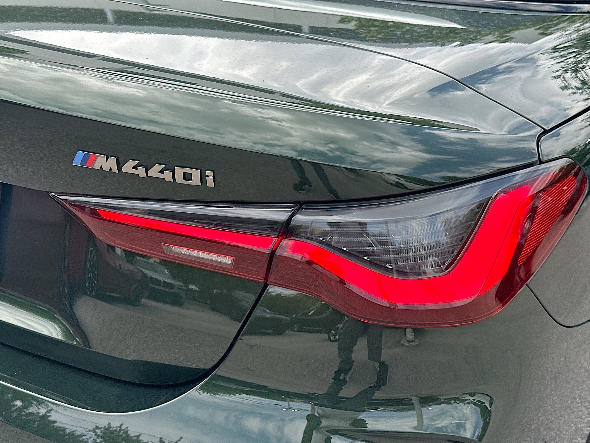 Used 2024 BMW M440i Convertible w/ Premium Package image 23