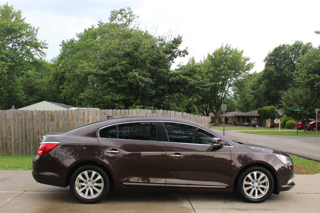 Used 2015 Buick LaCrosse Leather FWD image 11