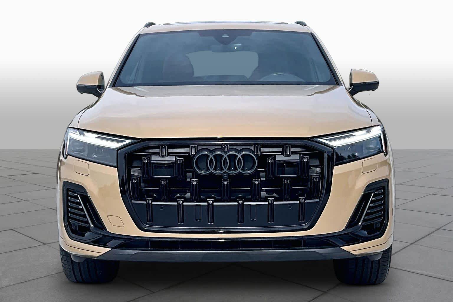 Used 2025 Audi Q7 2.0T Premium Plus w/ Premium Plus Package AWD/4WD image 4