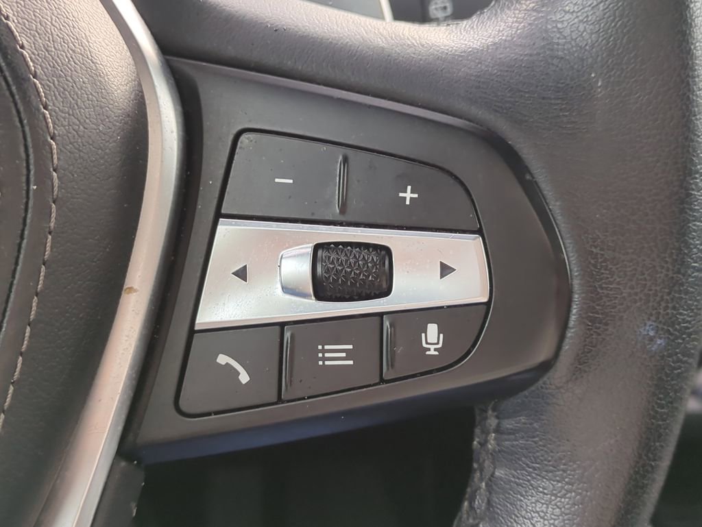 Used 2022 BMW X5 xDrive45e w/ Premium Package image 29