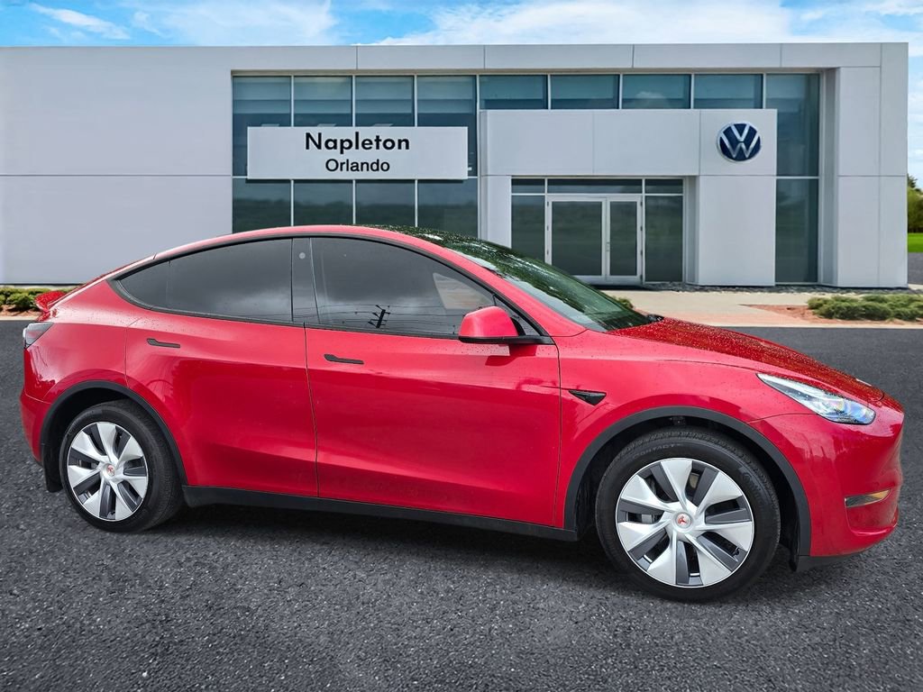 Used 2023 Tesla Model Y Long Range image 3