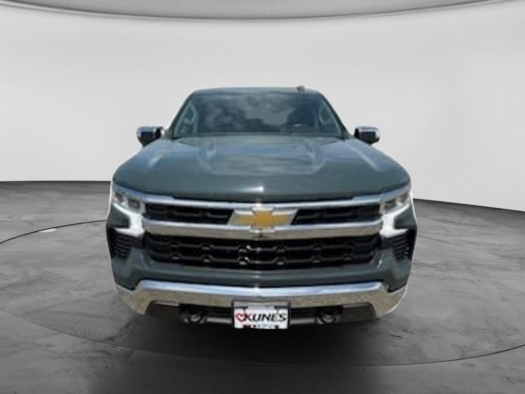Used 2025 Chevrolet Silverado 1500 LT AWD/4WD image 6
