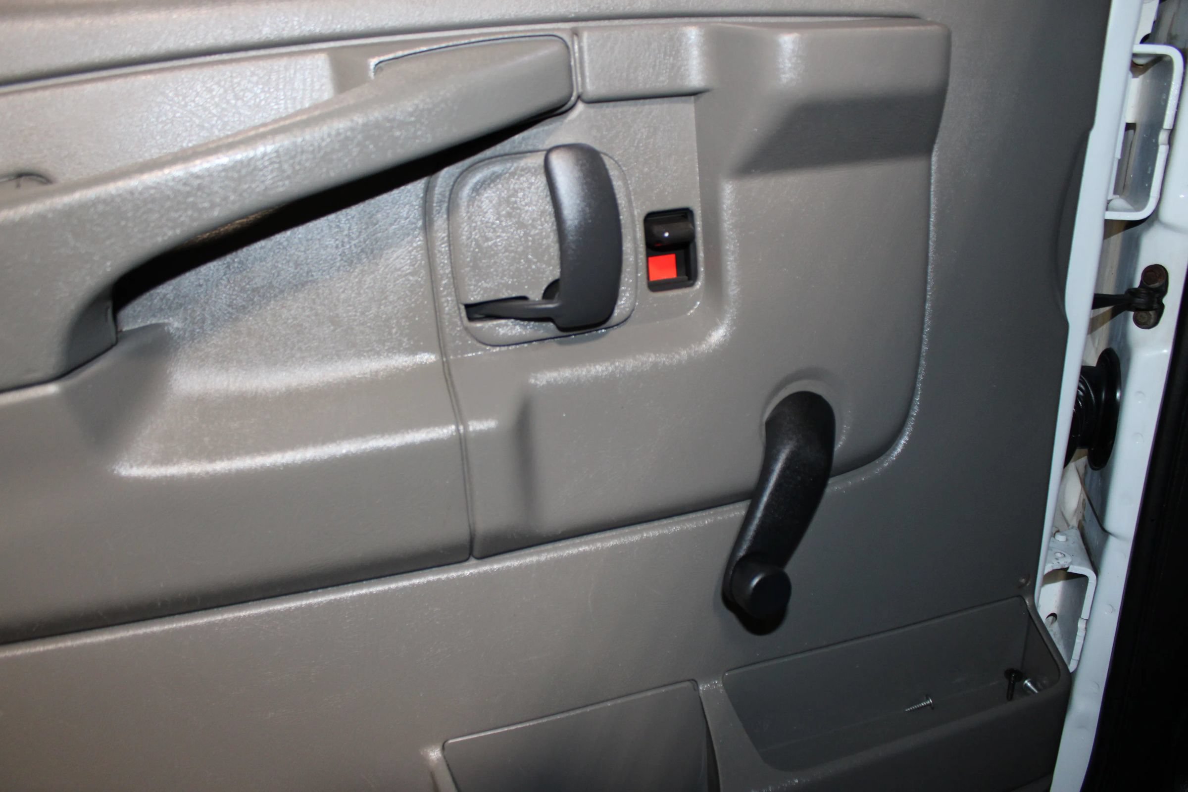 Used 2008 GMC Savana 2500 Extended RWD image 11