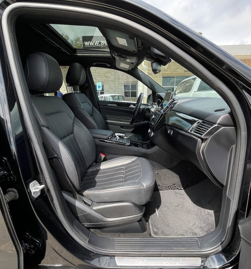 Used 2017 Mercedes-Benz GLE 350 4MATIC image 32