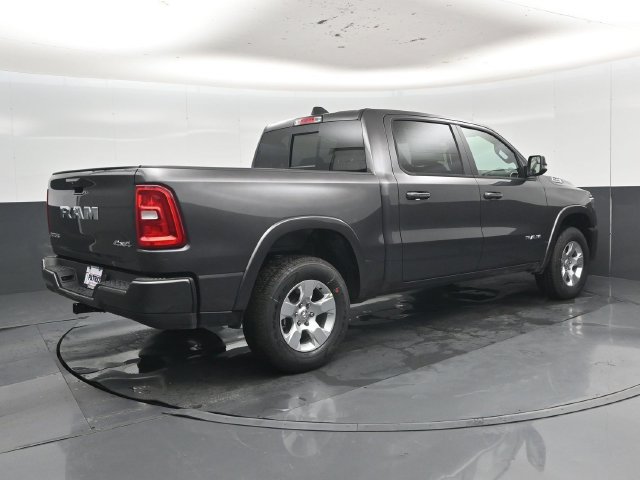 New 2027 RAM 1500 4x4 Crew Cab image 3