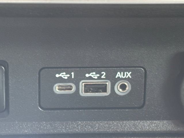 Used 2024 Nissan Sentra SV FWD image 7