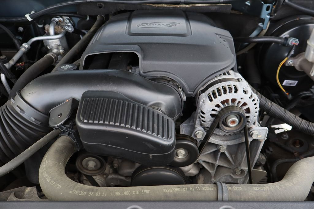 Used 2011 Chevrolet Avalanche LS image 27