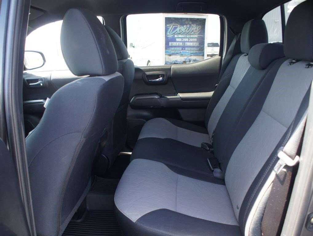 Used 2021 Toyota Tacoma TRD Sport AWD/4WD image 13