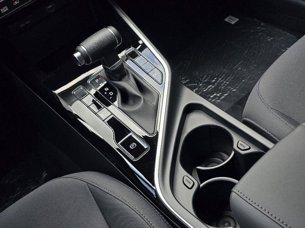 New 2025 Kia Niro LX image 9