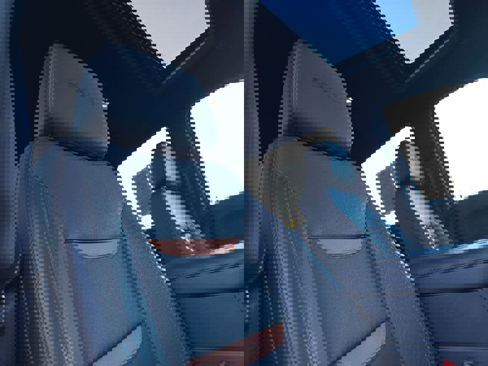 Used 2021 GMC Sierra 3500 AT4 w/ AT4 Preferred Package image 16