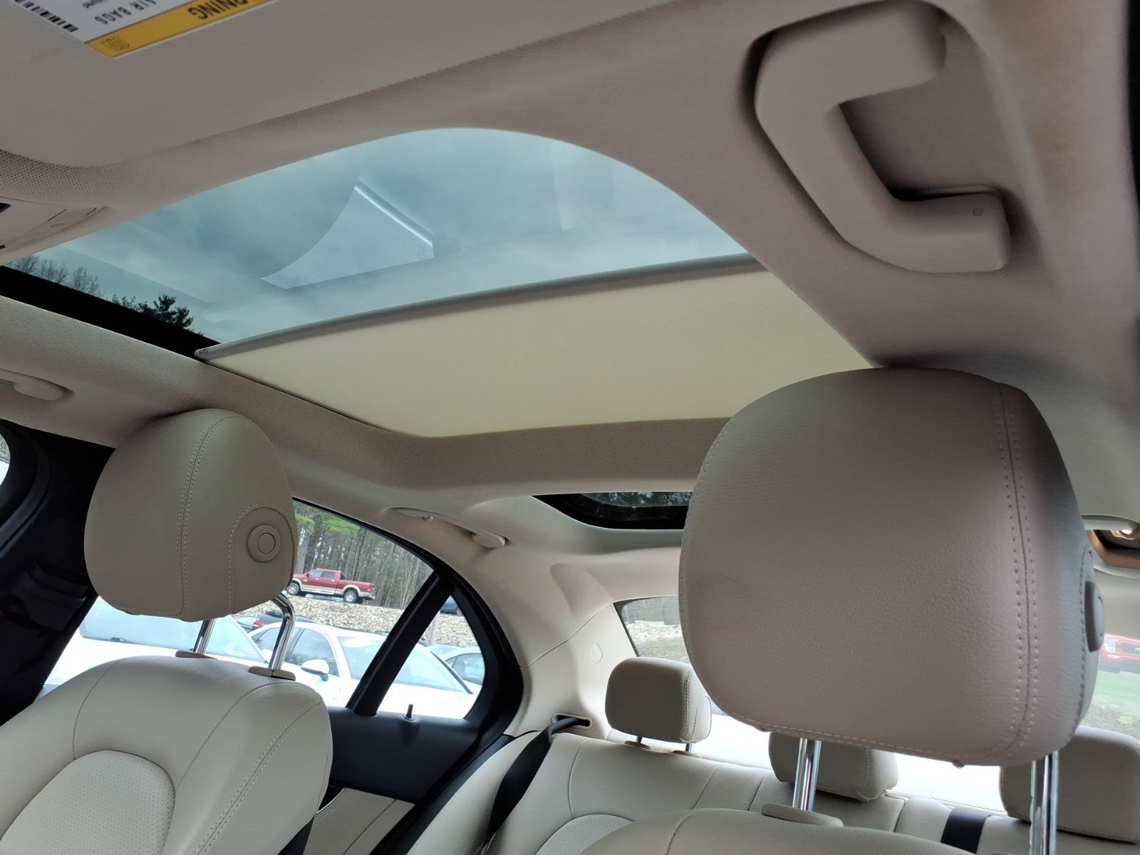 Used 2016 Mercedes-Benz C 300 4MATIC Sedan image 8