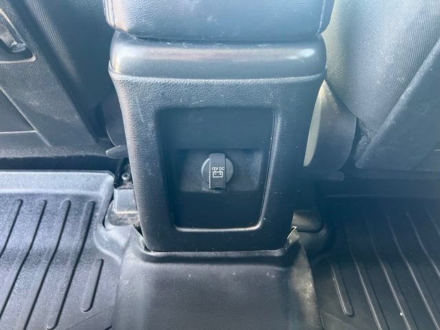 Used 2020 Dodge Journey SE w/ SE Popular Equipment Group FWD image 25