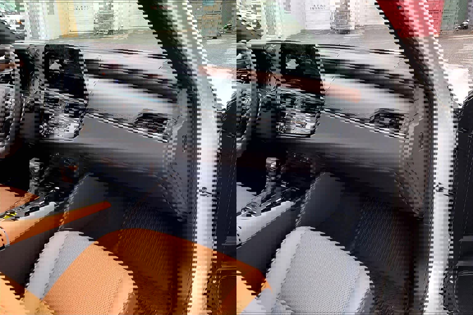 Used 2024 Lexus ES 300h w/ Premium Package image 19