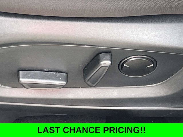 Certified 2024 Ford Explorer XLT RWD image 14
