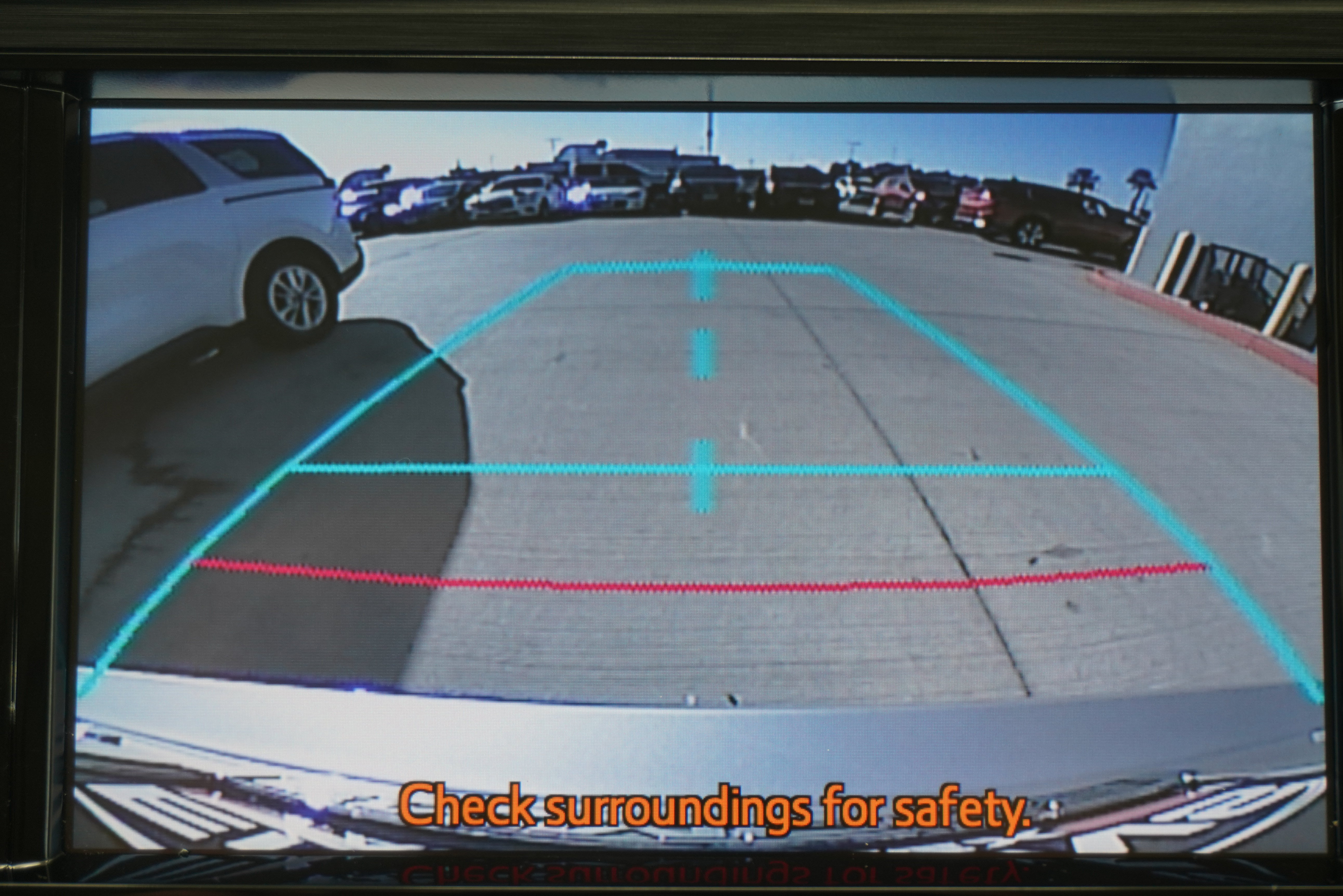 Used 2013 Toyota Avalon Limited w/ Technology Pkg FWD image 21
