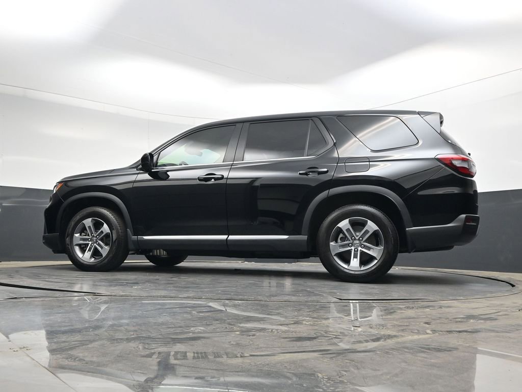Certified 2025 Honda Pilot EX-L image 30