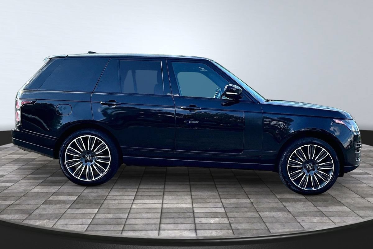 Used 2019 Land Rover Range Rover Supercharged AWD/4WD image 8