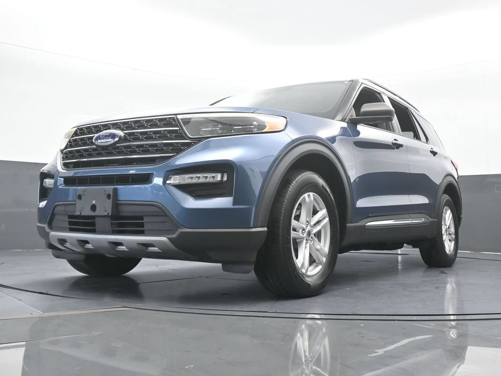 Used 2020 Ford Explorer XLT w/ Equipment Group 202A AWD/4WD image 53