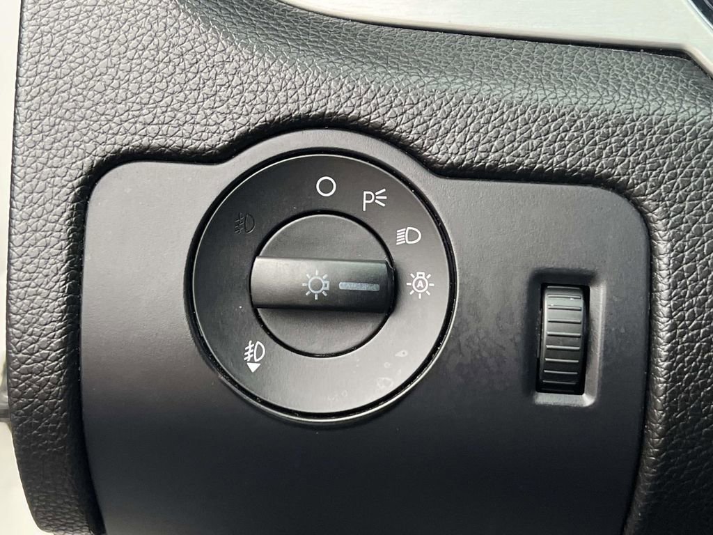 Used 2013 Ford Mustang Premium image 20