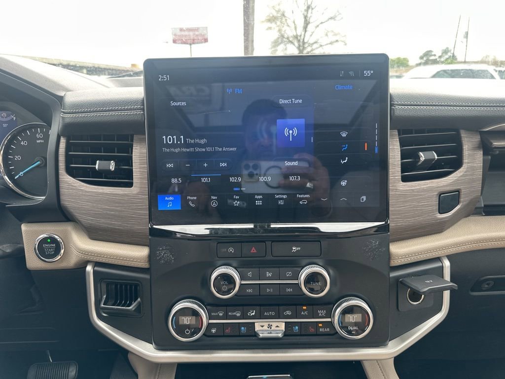 Used 2024 Ford Expedition Max Limited image 21