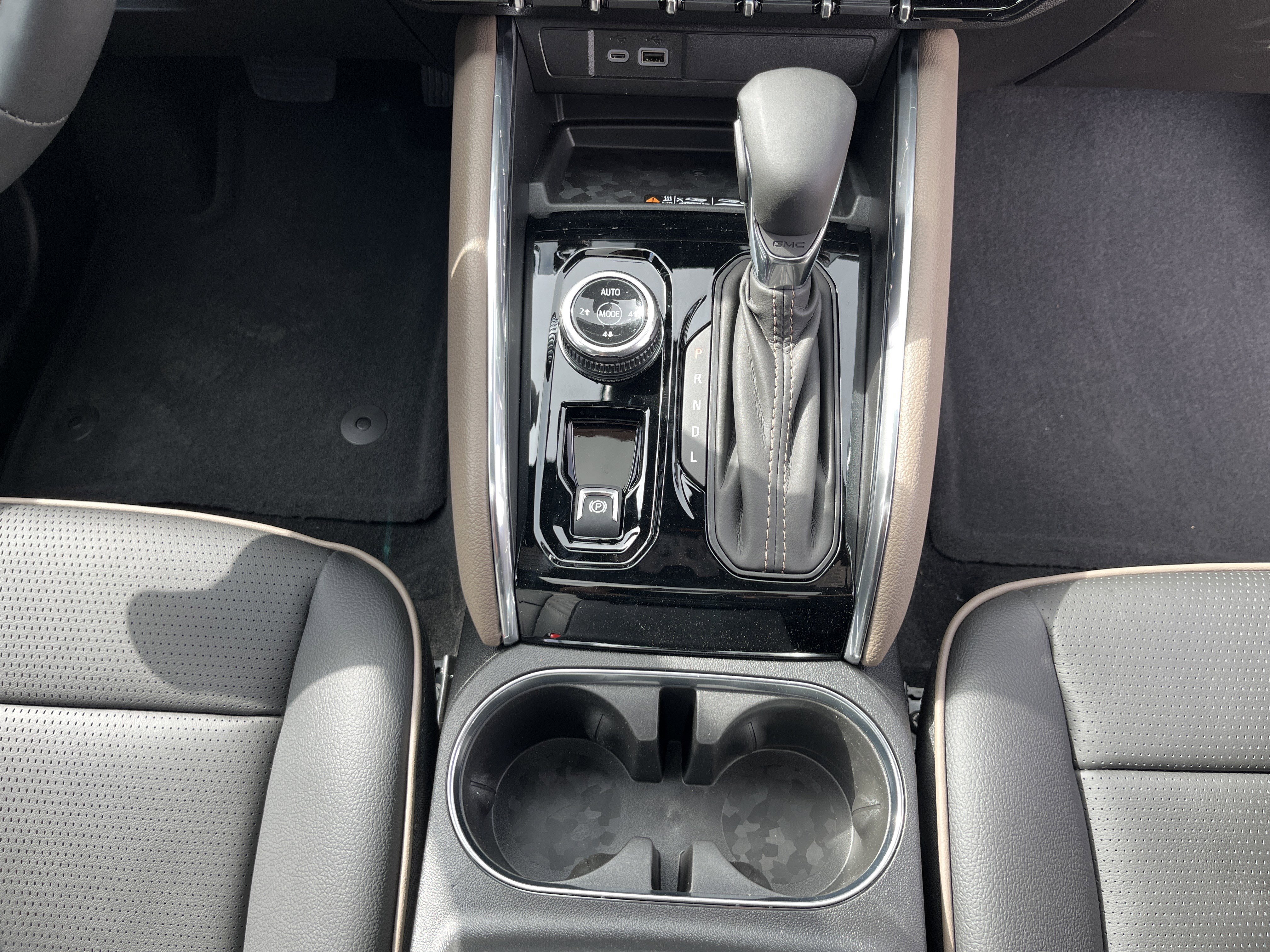 New 2026 GMC Canyon Denali AWD/4WD image 19