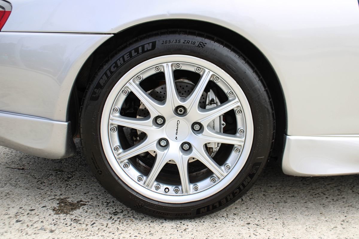 Used 2000 Porsche 911 Carrera 4 AWD/4WD image 43
