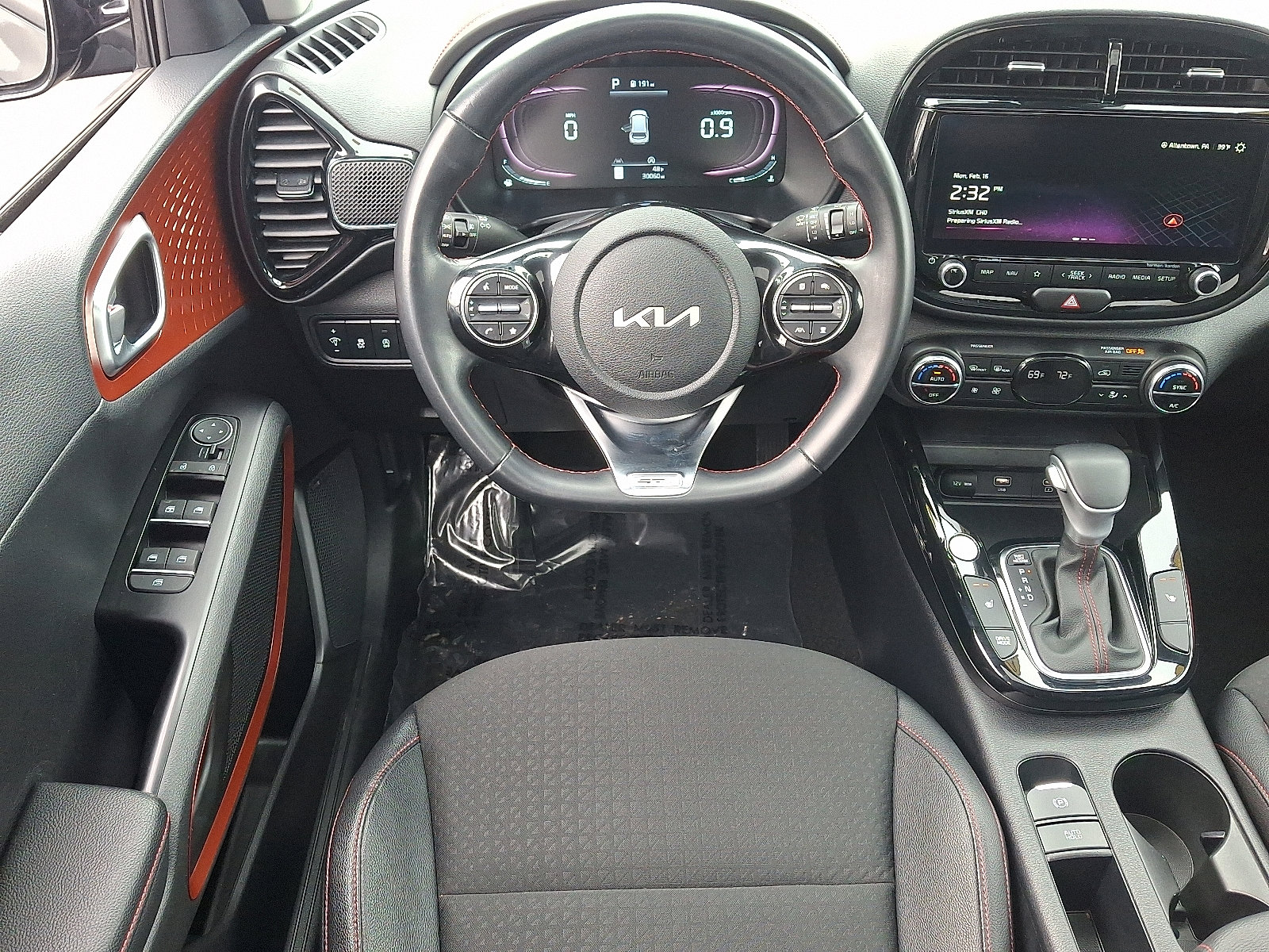 Used 2023 Kia Soul GT-Line w/ GT-Line Technology Package image 12