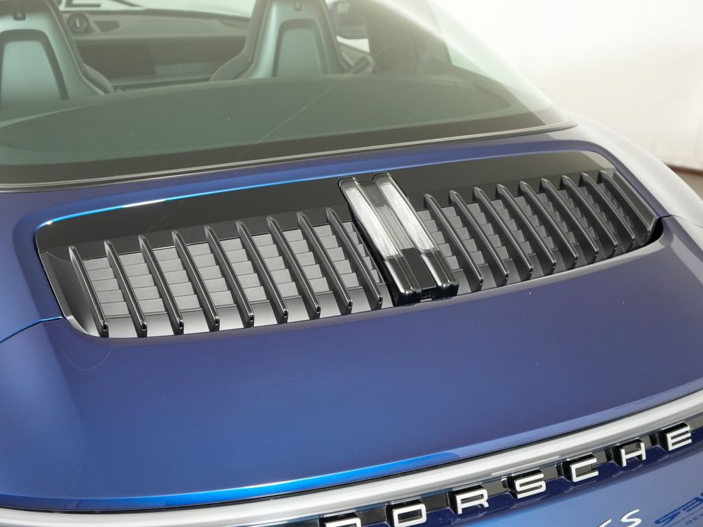 Certified 2024 Porsche 911 Targa 4S AWD/4WD image 17