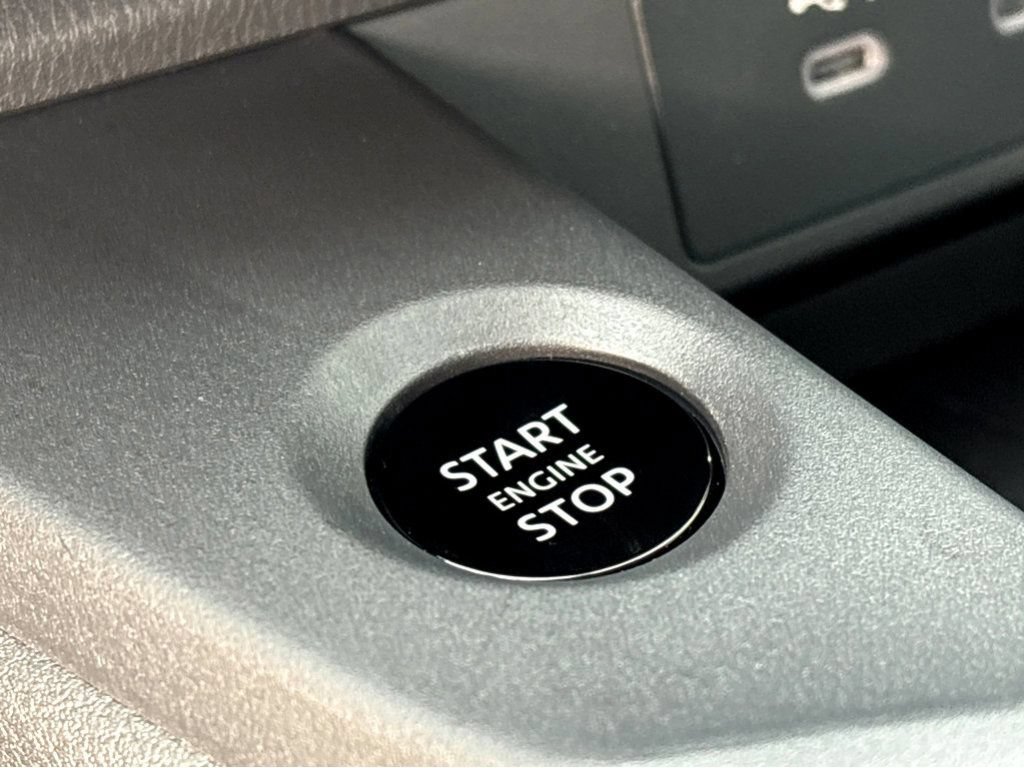 New 2026 Nissan Sentra SV w/ SV Convenience Package FWD image 5