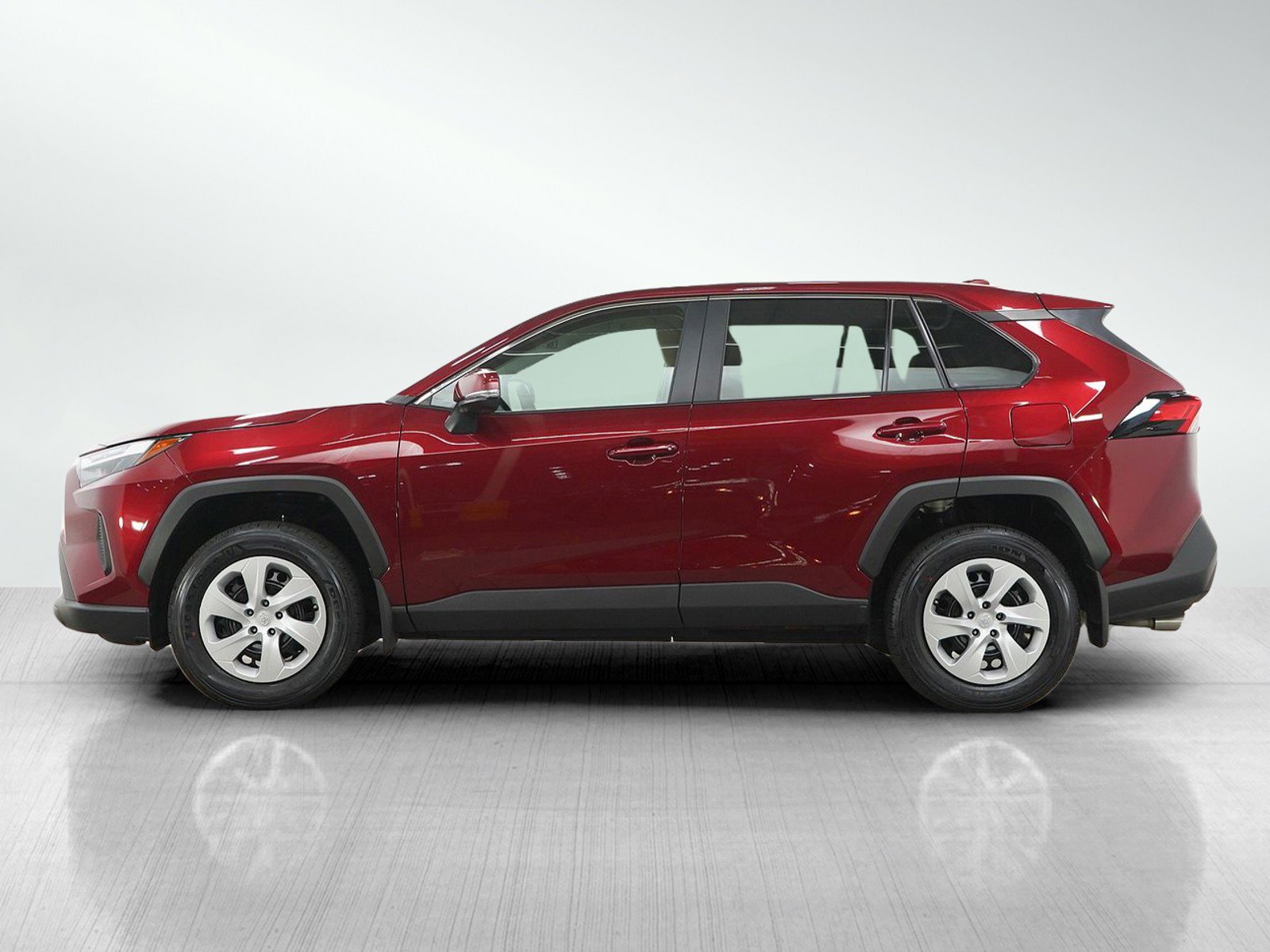 Used 2025 Toyota RAV4 LE AWD/4WD image 2